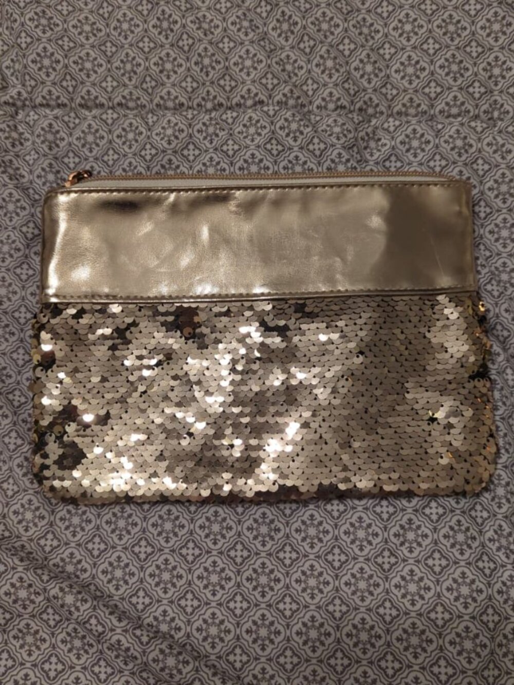 Ipsy Makeup Pouch - Gold Sequin